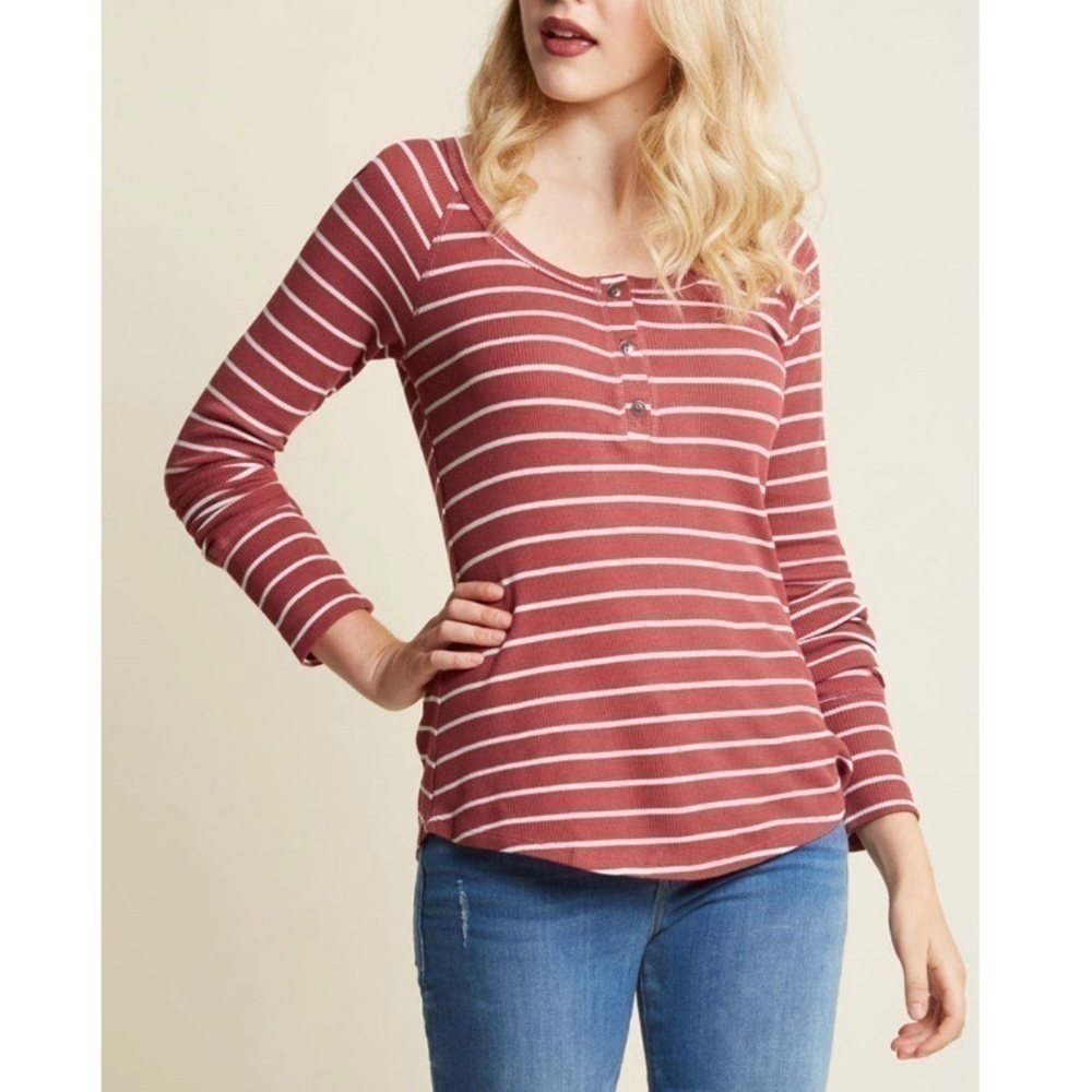 ModCloth Waffle Knit Henley in Striped Burnt Red Medium NWT